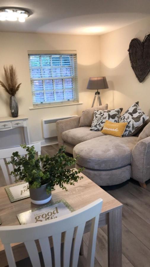 2 Bedroom duplex apartment Bawtry Extérieur photo