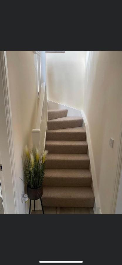 2 Bedroom duplex apartment Bawtry Extérieur photo